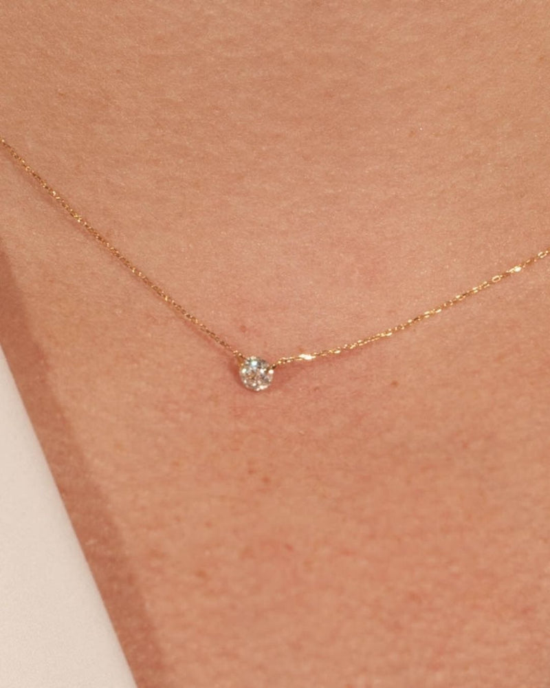 DIAMOND SOLITAIRE PENDANT
