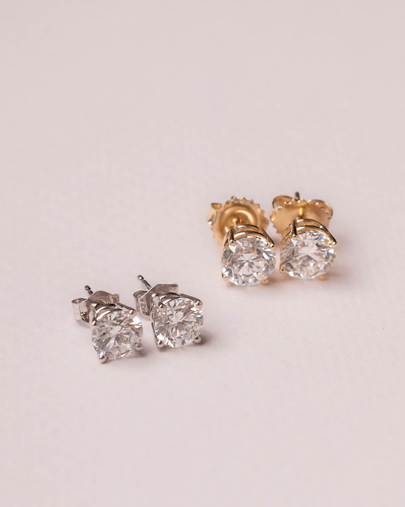 DIAMOND STUDS - NATURALES .25 Cts.
