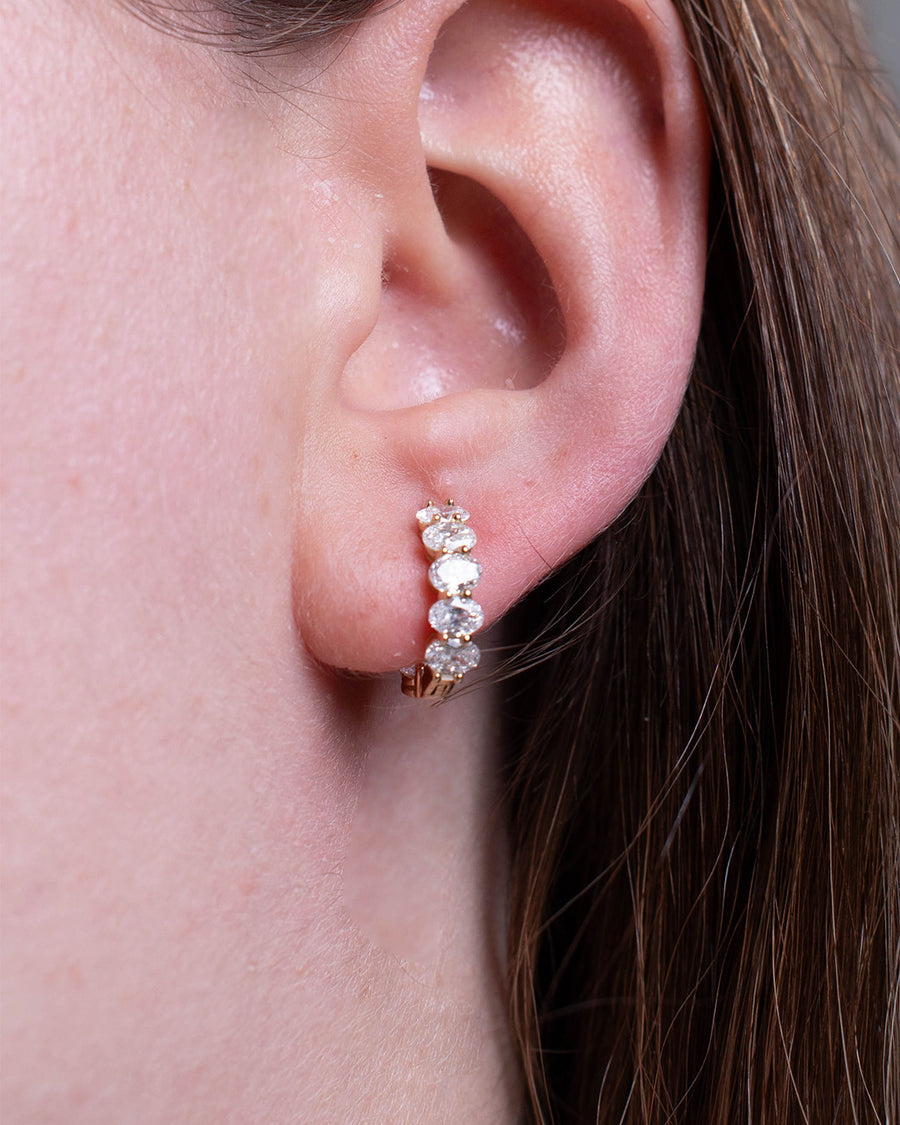 DIAMOND OVAL HOOP