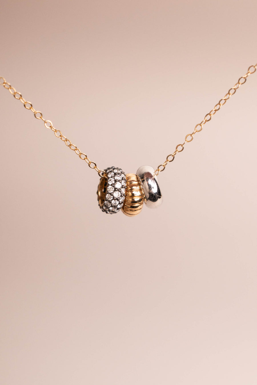 DIAMOND PENDANT THREE CIRCLES