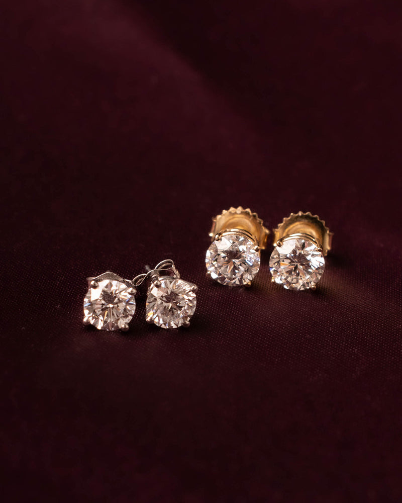 DIAMOND STUDS - NATURALES 1.00 Cts.