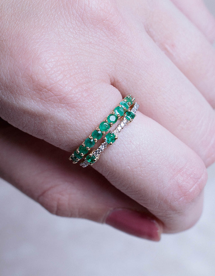 GREEN EMERALD RING