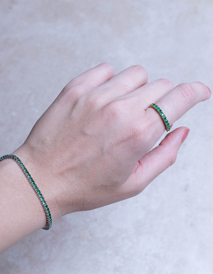 GREEN EMERALD RING