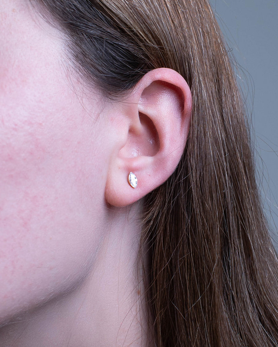 INVISIBLE SET MARQUISE STUD