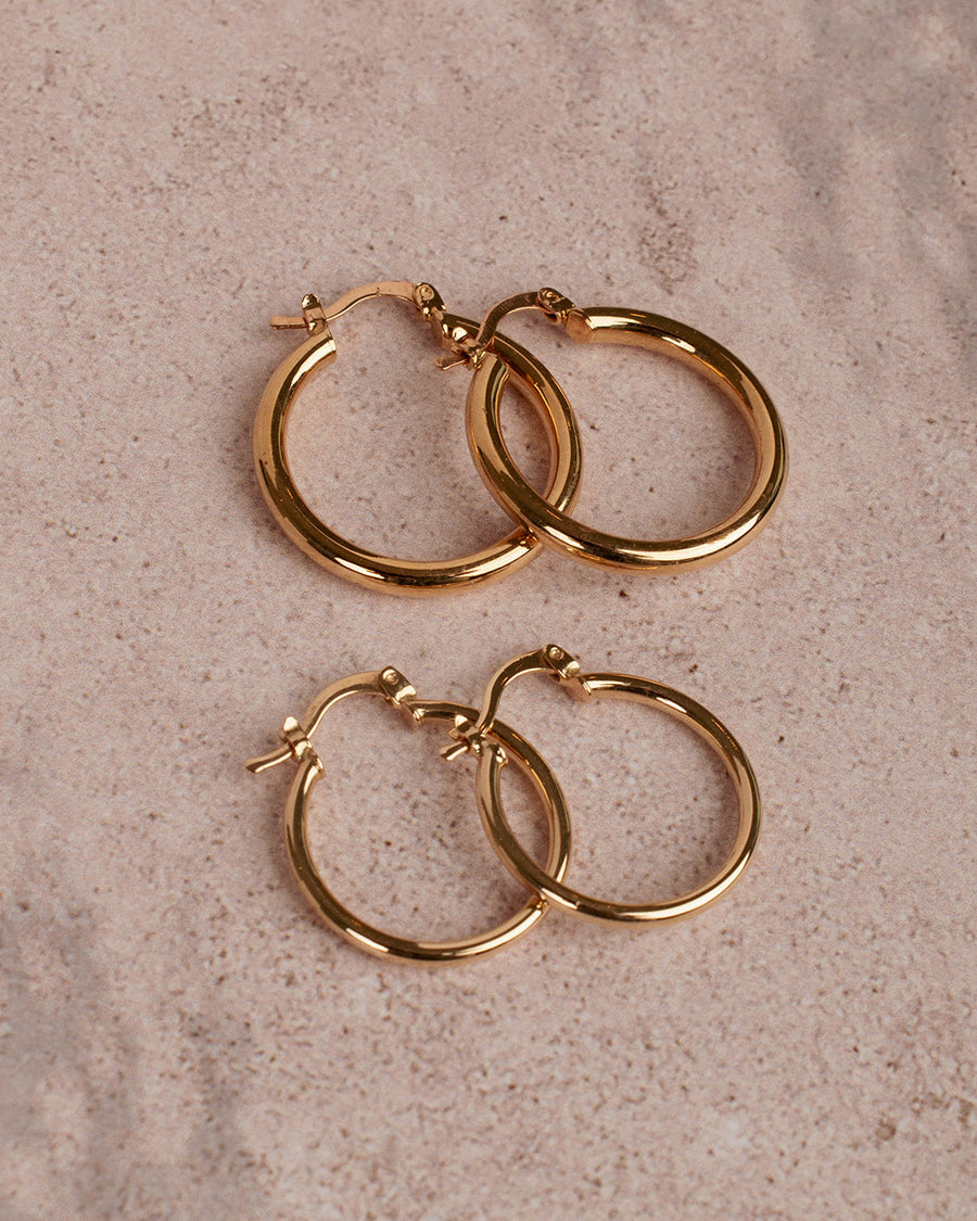 MEDIUM GOLD HOOPS