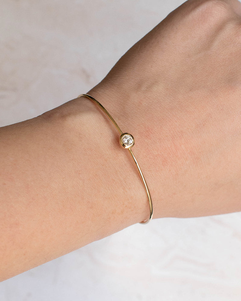 SOLITAIRE BEZEL BRACELET